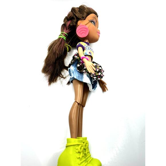 MGA BRATZ 2015 Selfie Snaps Yasmin Fashion Glam Doll - Picture 3 of 5